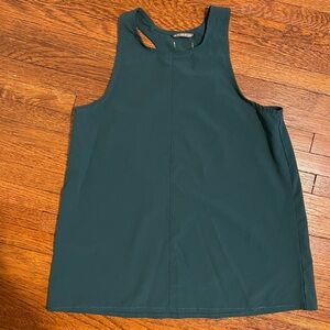 NWOT Oiselle passport tank